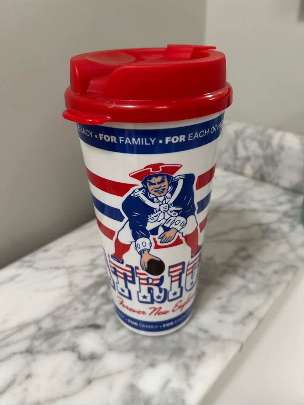 New England Patriots vintage souvenir Travel Tumbler with Red Lid